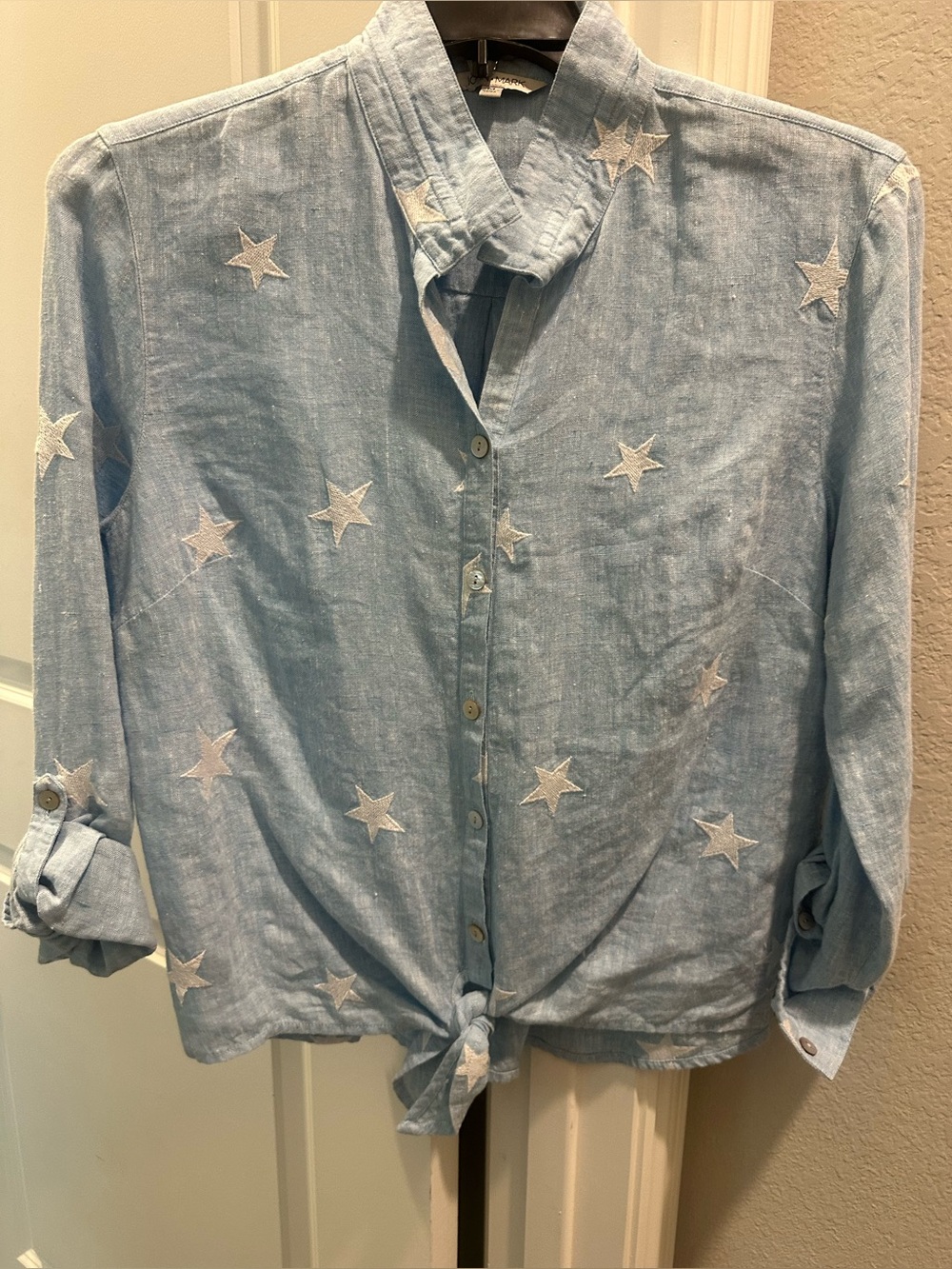 John Mark linen top embroidered stars